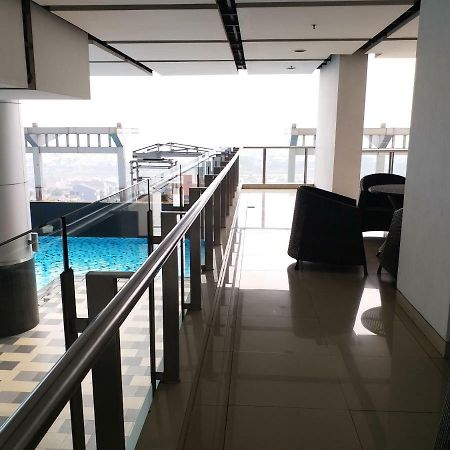 Apartment Cosmo Terrace Джакарта Экстерьер фото
